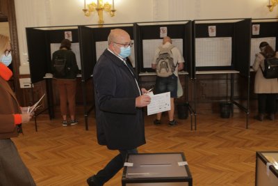 Seimo rinkimuose iš anksto balsuoja Visvaldas Matijošaitis