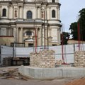 Sostinėje tęsiamos Viešpaties Jėzaus koplytėlės statybos – iškilo pamatai 