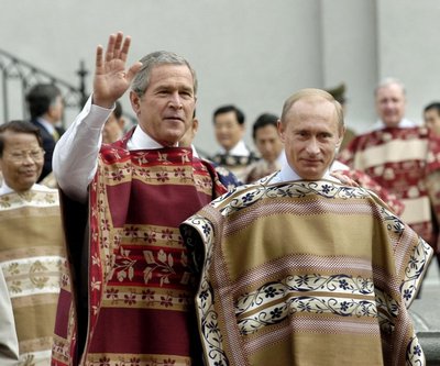 APEC 2004 m. Čilė, G. Bushas ir V. Putinas