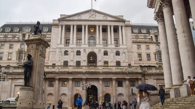 „Biržos laikmatis“: Anglijos bankas ginklų nesudeda – prireikus toliau didins palūkanas