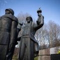 Ministras: savivaldybėms atrišamos rankos spręsti dėl sovietinio paveldo kapinėse