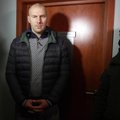 Į teismą atvežtas Kauno policijos pareigūnas stebisi: kodėl sulaikytas tik dabar