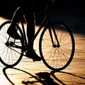 Kokius dviračių maršrutus išmėginti naktį?