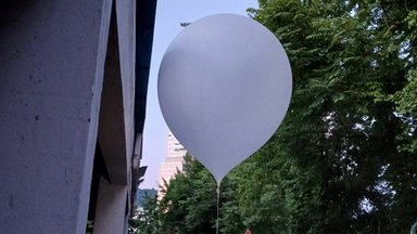 Seulas dėl balionų su šiukšlėmis sustabdys karinį susitarimą su Šiaurės Korėja
