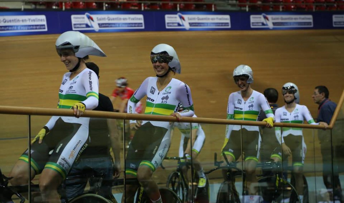 Annette Edmondson, Melissa Hoskins, Rebecca Wiasak and Amy Cure share a laugh during training. Photo courtesy of Cycling Australia.