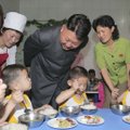 Kim Jong Unas įsakė žmonėms mažiau valgyti iki 2025-ųjų