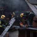 Vienas po kito kilę gaisrai negailestingai niokojo turtą ir pareikalavo aukų