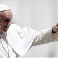 Mokslininkai viliasi: o gal popiežius padės?