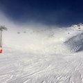Prancūzijos Alpėse dėl smarkaus snygio įstrigo tūkstančiai, vienas slidininkas žuvo