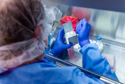 Naujausia omikron atmaina laboratorijoje pademonstravo atsparumą antikūniams.