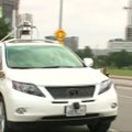 „Google“ testuoja savarankiškai važiuojančius automobilius