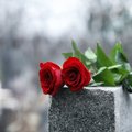 Keisčiausi laidojimo papročiai visame pasaulyje ir Lietuvoje: ko derėtų nebedaryti
