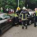 Kaune „CityBee“ automobilio vairuotojas po avarijos dėjo į kojas
