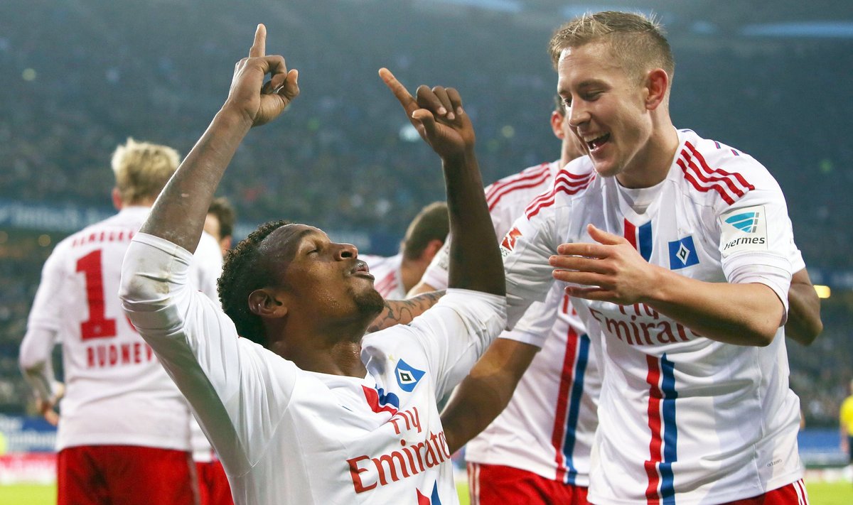 Hamburgo futbolininkai džiaugiasi įvarčiu