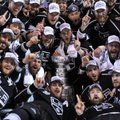 „Kings“ klubas antrą kartą klubo istorijoje iškovojo NHL Stenlio taurę