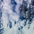 Italijos Pietų Tirolio kalnuose per sniego laviną žuvo trys žmonės