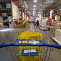 „Ikea“ pradeda pritrūkti prekių: dėl tiekimo trikdžių užsako papildomus konteinerinius laivus