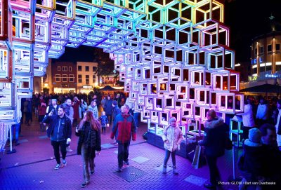 Vilniaus šviesų festivalis, instaliacija HYPAR  (Bart van Overbeeke nuotr.)