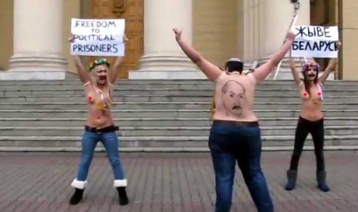 "Femen" surengė protesto akciją prie Baltarusijos KGB