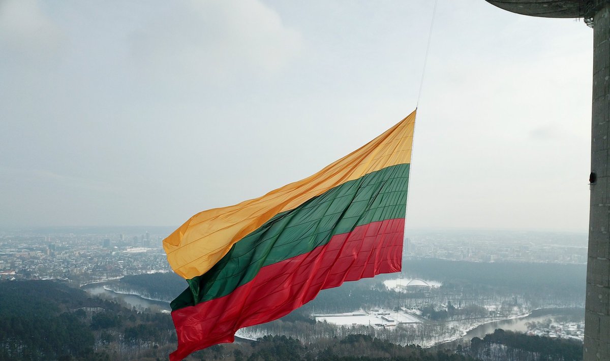 Tricolour on the Vilnius TV tower