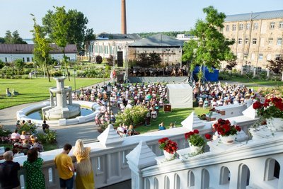 Chaimo Frenkelio viloje vykusio vasaros festivalio pasirodymo akimirka (E. Tamošiūno nuotr.)