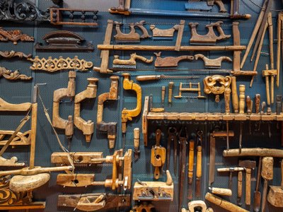 Saugykloje - įvairių amatų meistrų naudotų įrankių kolekcija (S. Samsono nuotr., LNM)