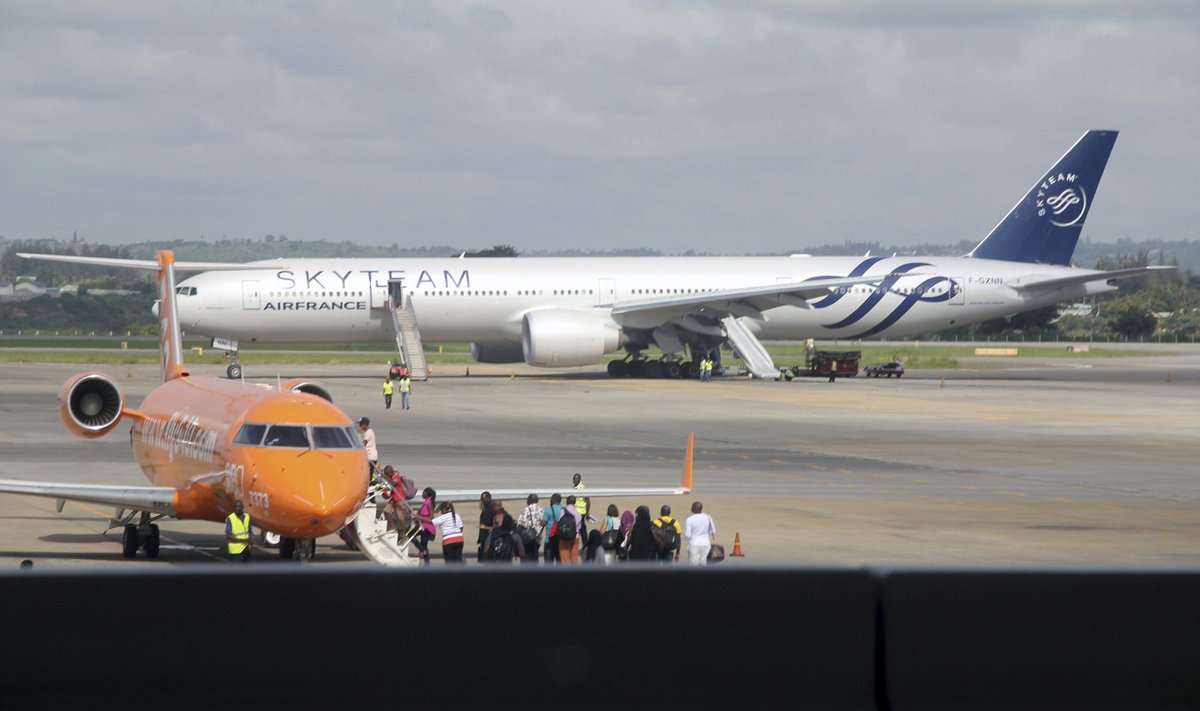 Air France lėktuvas leidosi avariniu būdu Kenijoje 
