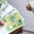 Средняя зарплата в Литве достигла 2000 евро: в следующем году зарплаты могут быть "заморожены"