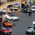 „Mercedes“: lėtėjant ekonomikai pardavimus palaiko užsakymų knyga