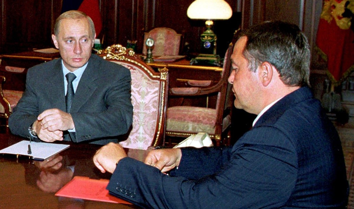 Vladimiras Putinas, Michailas Lesinas