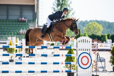 "Grand Prix" nugalėtojas Antoni Strzalkowski su žirgu Clapton (Equine Portraiture nuotr.)