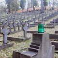 Klausimėlis kapinėse: lietuviai kremacijai sako taip, ekologiškiems karstams - ne
