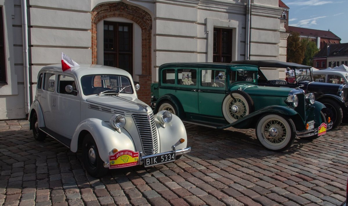 Startavo ralio "Aplink Lietuvą" dalyviai. Automanas.lt nuotr.