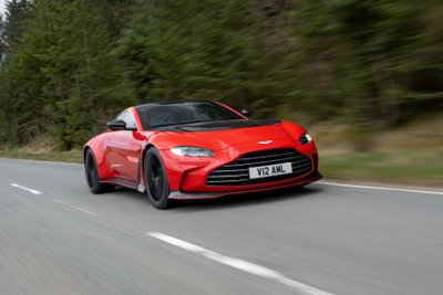 Aston Martin pristatys galingiausius savo modelius