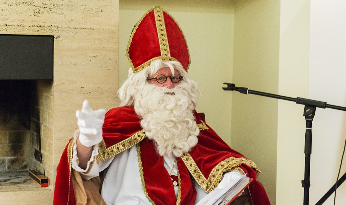 Sinterklaas visiting   Vilnius  Photo Ludo Segers