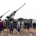 Lenkija vieną Ukrainos brigadą aprūpins tankais ir šarvuočiais