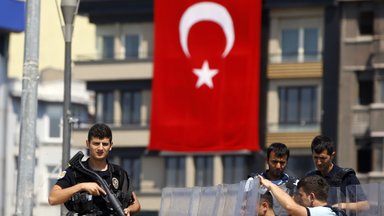 Turcja oferuje UE pomoc w stworzeniu armii