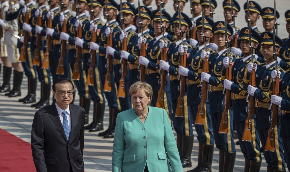 Li Keqiangas, Angela Merkel