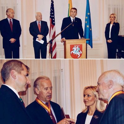 Su J. McCainu ir J. Bidenu Lietuvos ambasadoje Vašingtone 2006 kovo 11d.
