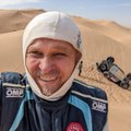 Dakaro dieną užbaigė visi lietuvių ekipažai: Petrus po „stogo“ užtruko dykumoje