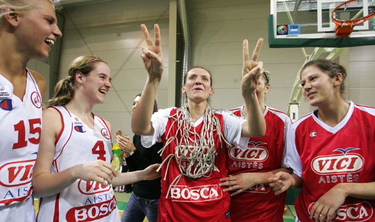 „Viči-Aistės“ krepšininkės tapo LMKL čempionėmis