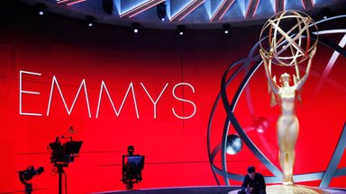 JAV žiniasklaida: dėl streikų Holivude atidedami „Emmy“ apdovanojimai