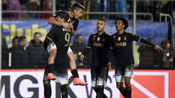 „Juventus“ ir toliau lipa ant kulnų „Napoli“ klubui