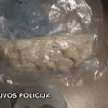 Полиция задержала подозреваемую в распространении наркотиков молодую клайпедчанку