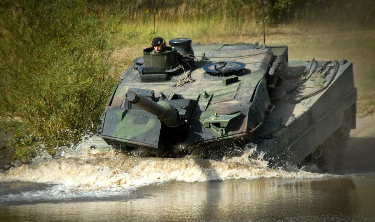 Tankas "Leopard 2"