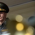 Кадыров вручил главе Нацгвардии РФ Золотову орден и сертификат охранника