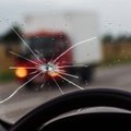 Kaip apsaugoti automobilio stiklą nuo sudužimo ir ką daryti, jei nepavyko