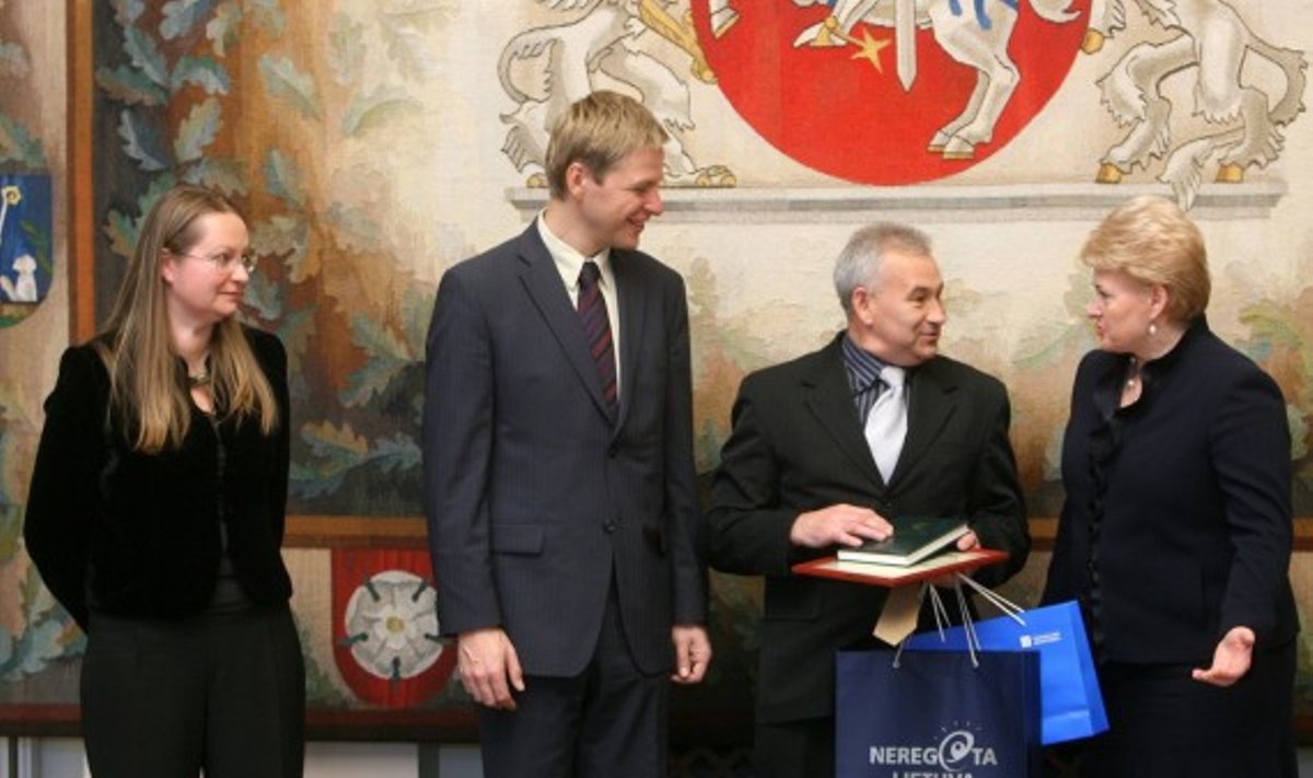 Iš kairės: Jurga Eivaitė, Remigijus Šimašius,  Vidas Stankevičius ir Dalia Grybauskaitė