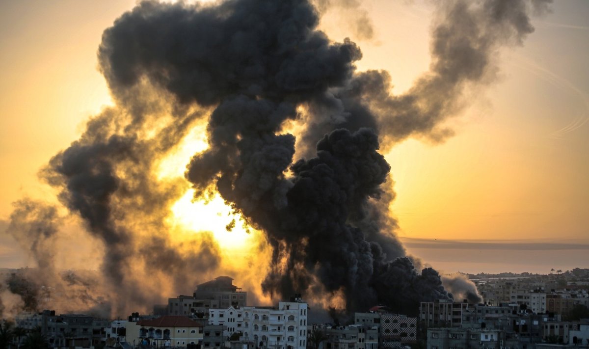 Izraelyje tęsiasi susirėmimai tarp kariuomenės ir palestiniečių