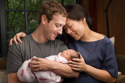 Markas Zuckerbergas džiaugiasi pirmagime Max